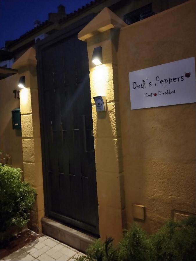 Dudi'S Peppers Acomodação com café da manhã Málaga Exterior foto